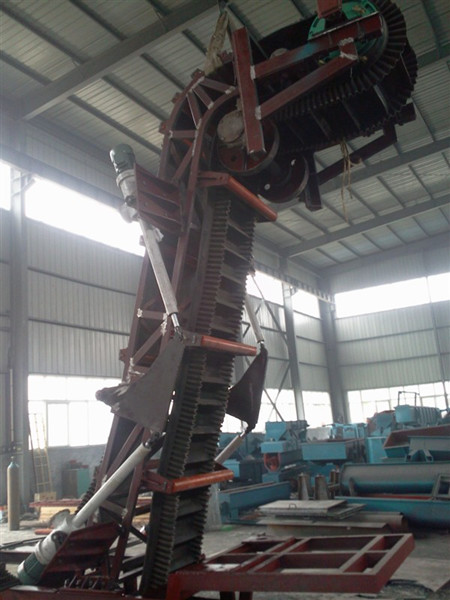 燒結(jié)砂粉大傾角皮帶輸送機23