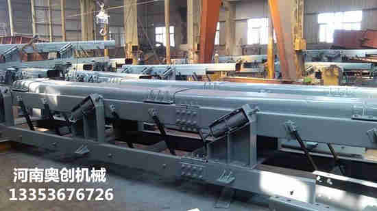 煤化工SCG系列耐高溫水平振動輸送機(jī)1