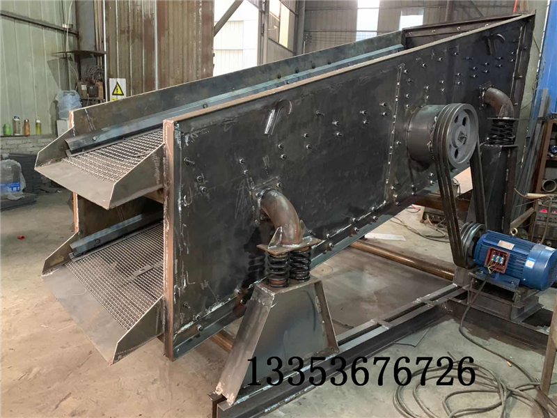 石料振動篩分機(jī)喂料不勻稱會造成哪些原因？1