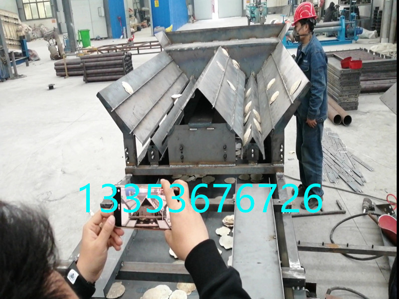 扇貝排序振動篩可實現(xiàn)多重情況分級排序！